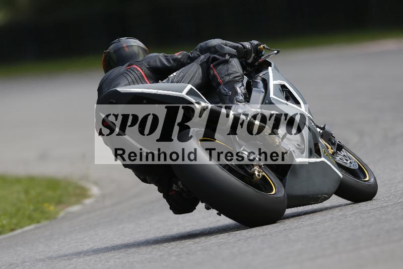 /39 15.07.2024 Plüss Moto Sport ADR/Freies Fahren/92